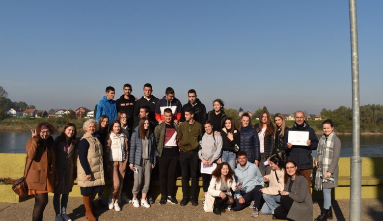 “Formiraj lanac” u Gradišci – Volontiranjem kroz ekologiju
